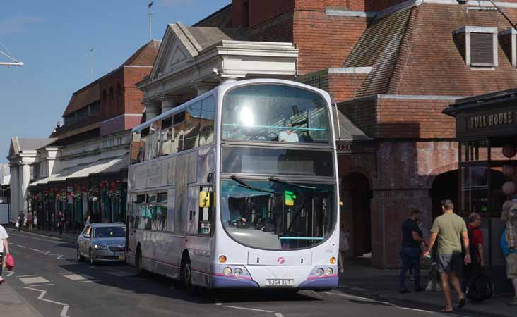 First Essex Volvo B7TL Wright Eclipse Gemini 32526